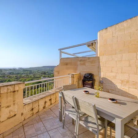 Daire The Dreamy Terrace With Pool And Bbq, In Gozo *