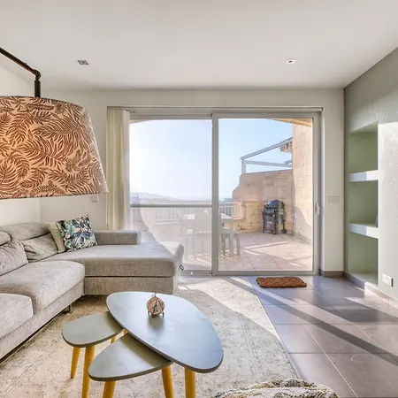 Daire The Dreamy Terrace With Pool And Bbq, In Gozo *
